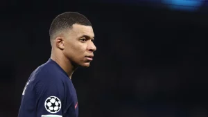 Kylian Mbappé durante la victoria del París Saint-Germain sobre la Real Sociedad en la Liga de Campeones. En París, el 14 de febrero de 2024 © FRANCK FIFE / AFP