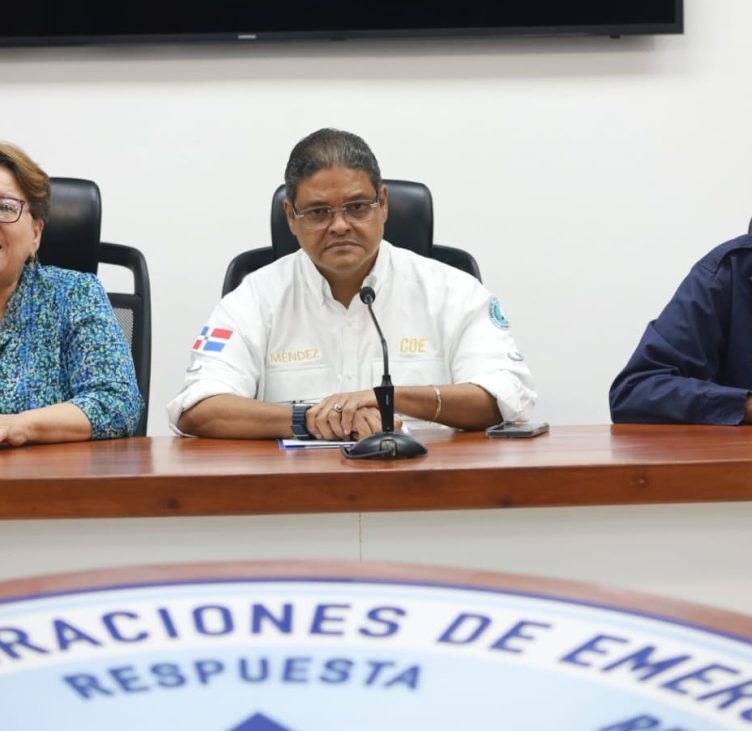 COE pone en alerta verde nueve provincias por ciclón tropical