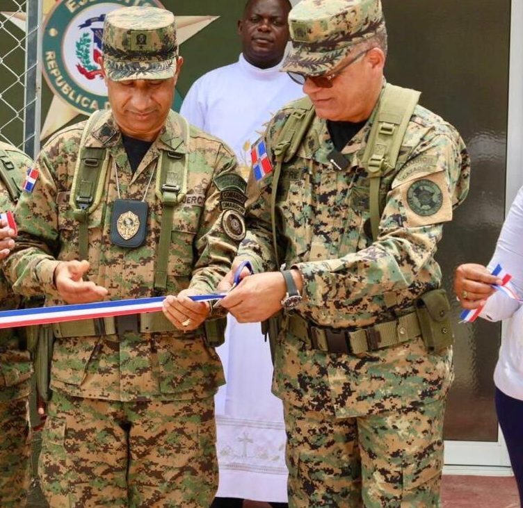 Ejército realiza recorrido de supervisión en la región Sur y reinaugura recintos militares