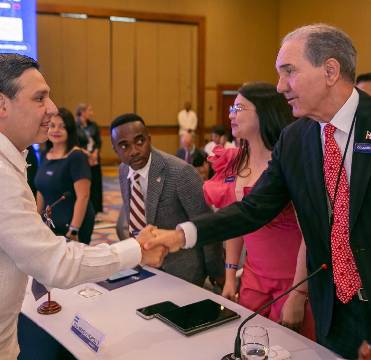 Mescyt anuncia avances de RD en Inteligencia Artificial tras participar en Cumbre Ministerial en Colombia