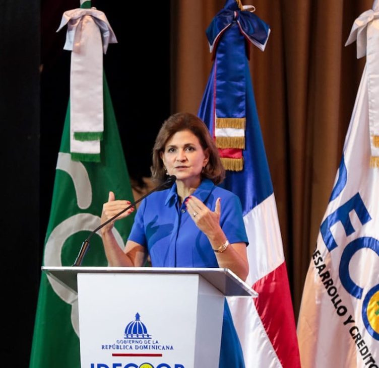 Raquel Peña destaca el rol transformador del cooperativismo en la economía dominicana