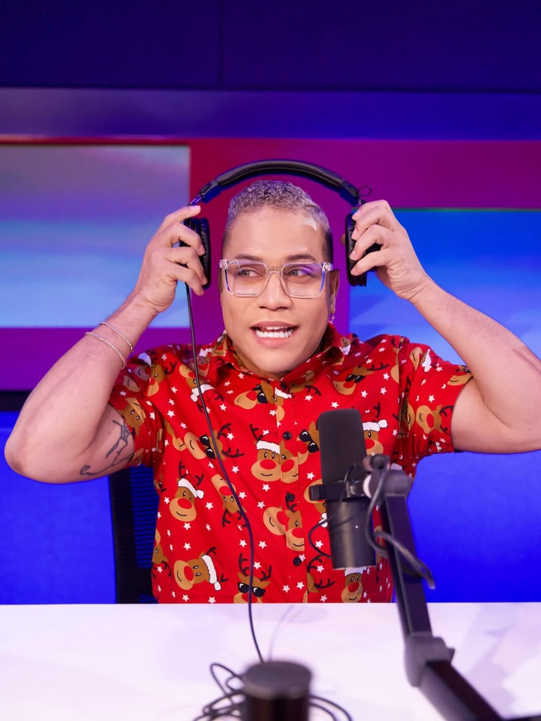 José Ángel Morván pide al productor Santiago Matías que no finalice “La Casa de Alofoke 2” y que planifique las próximas temporadas, ante la demanda popular de los seguidores.