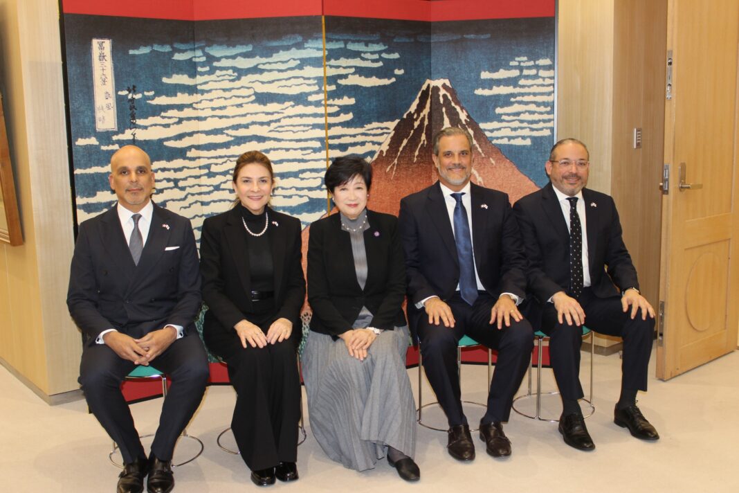 Carolina Mejía sostiene encuentro con dominicanos residentes en Japón