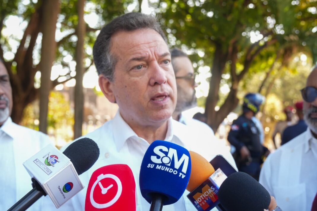 Ito Bisonó considera que apagón debe investigarse a fondo