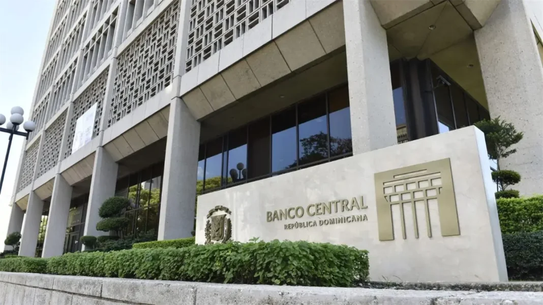 Banco Central mantiene su tasa de interés en decisión de política monetaria
