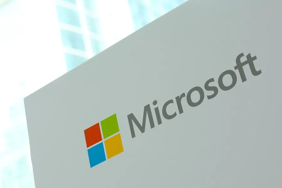 Microsoft sale en defensa de sus herramientas de inteligencia artificial